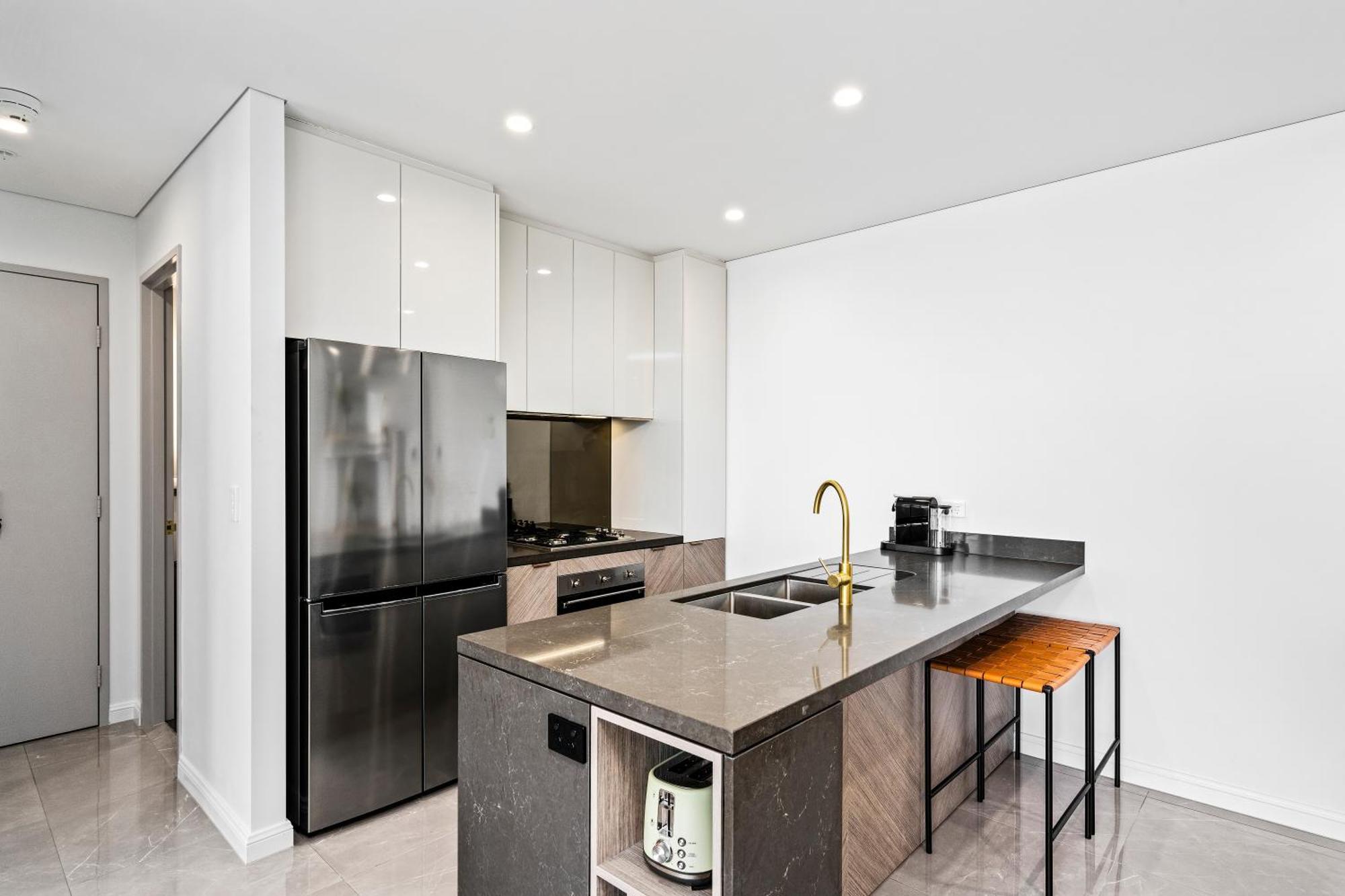 Surfers Paradise New Beachfront Apartments Guldkusten Exteriör bild