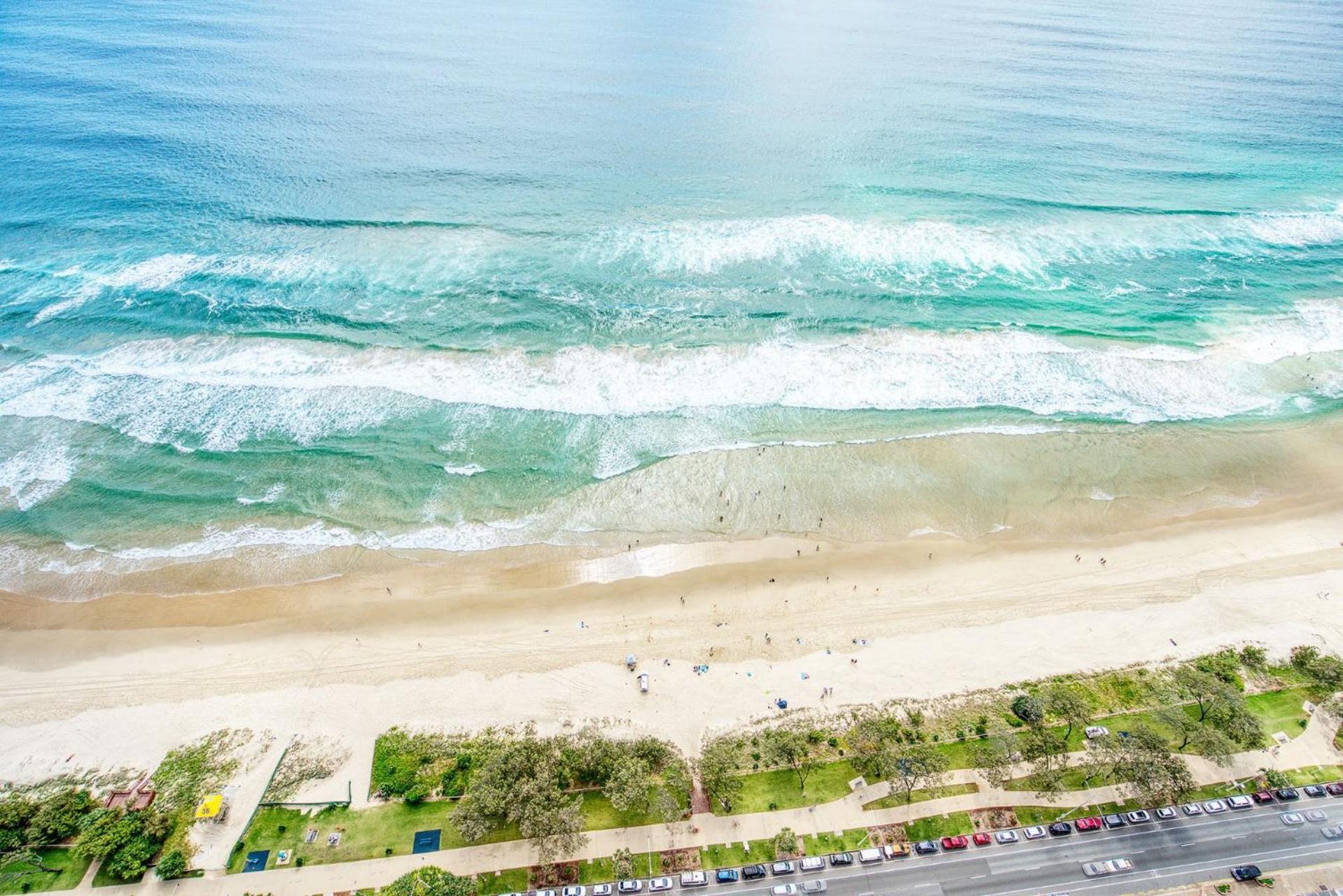 Surfers Paradise New Beachfront Apartments Guldkusten Exteriör bild