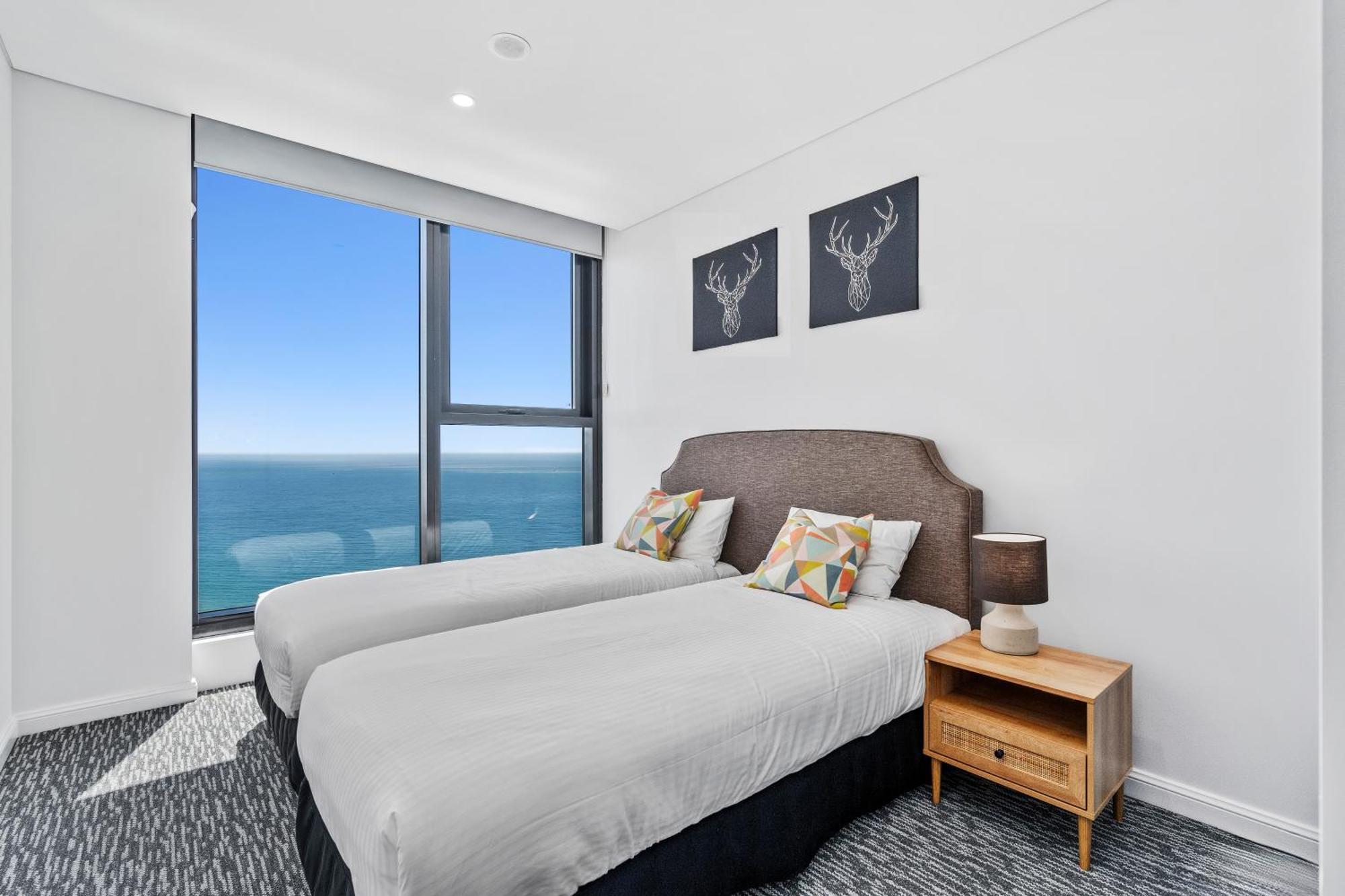 Surfers Paradise New Beachfront Apartments Guldkusten Exteriör bild