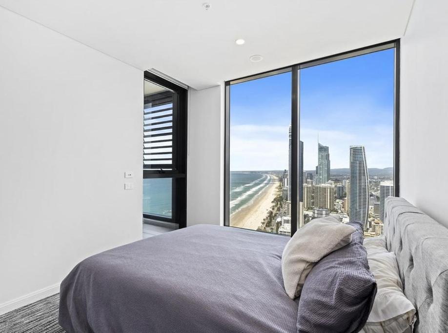 Surfers Paradise New Beachfront Apartments Guldkusten Exteriör bild
