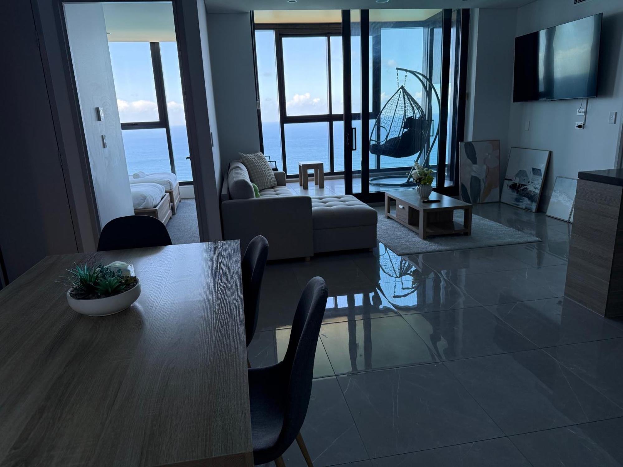 Surfers Paradise New Beachfront Apartments Guldkusten Exteriör bild