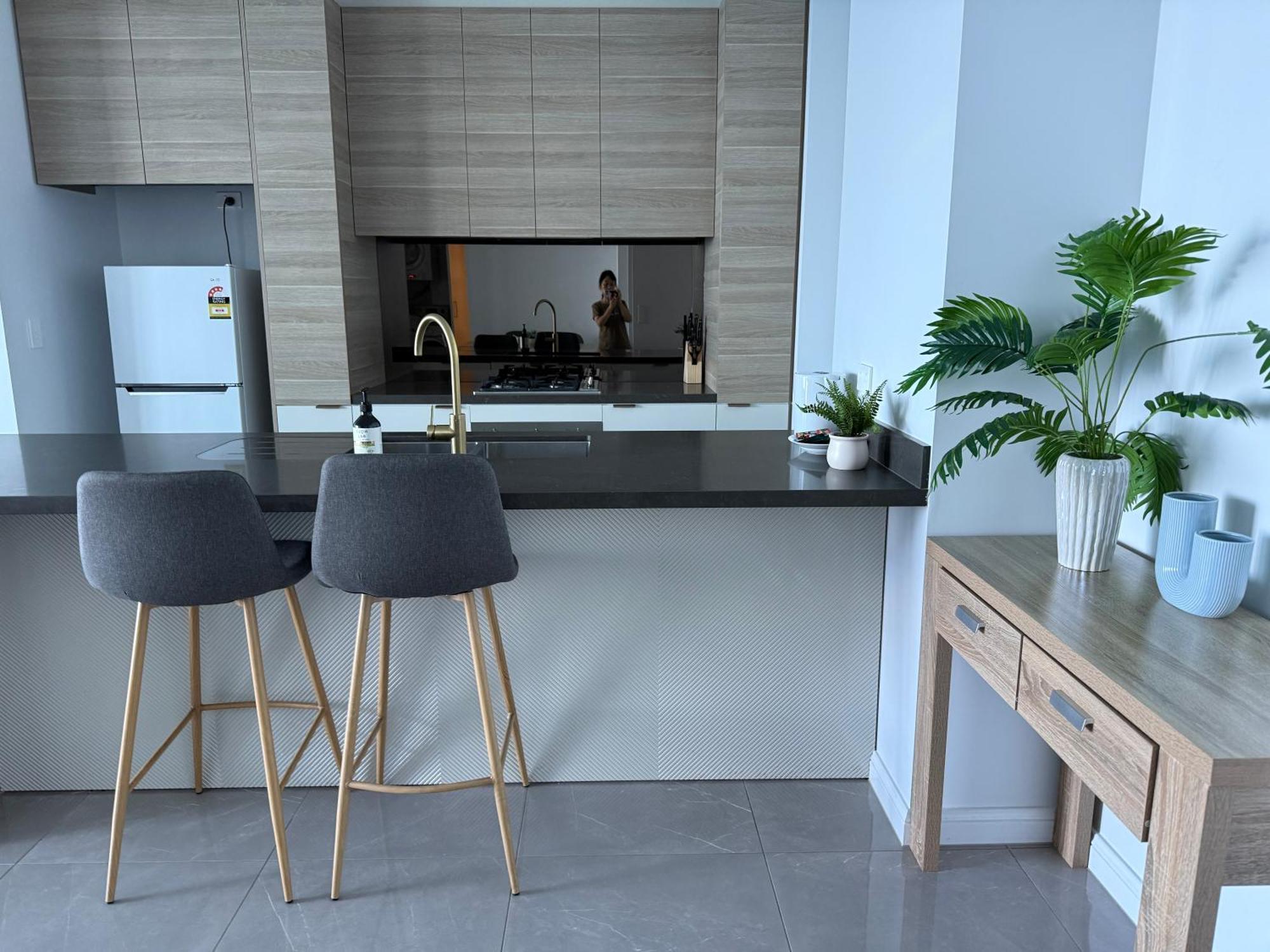 Surfers Paradise New Beachfront Apartments Guldkusten Exteriör bild
